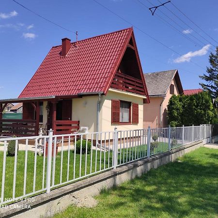 Villa Levendula Ház Lipót Exterior foto